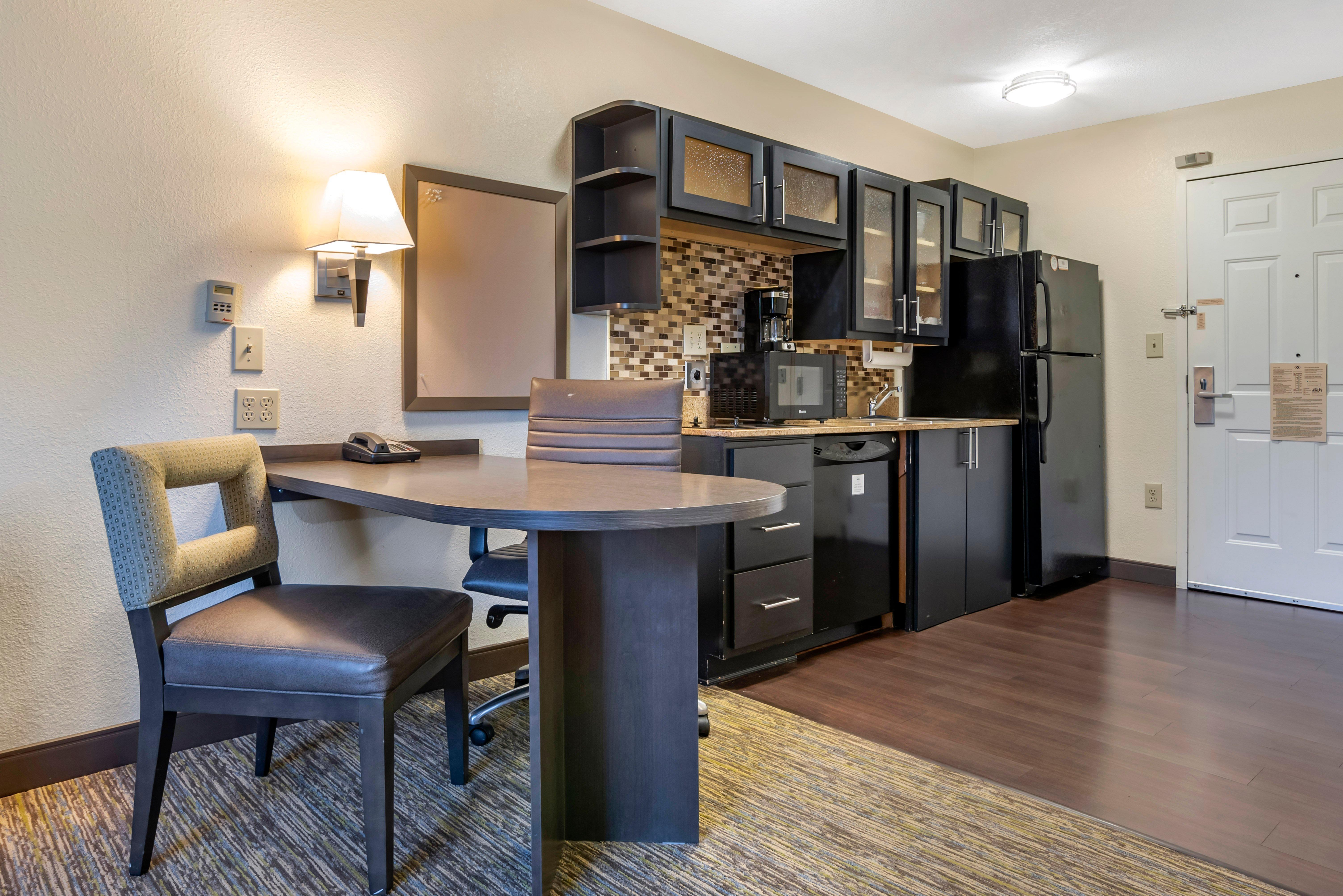 Candlewood Suites Alabaster By Ihg Экстерьер фото