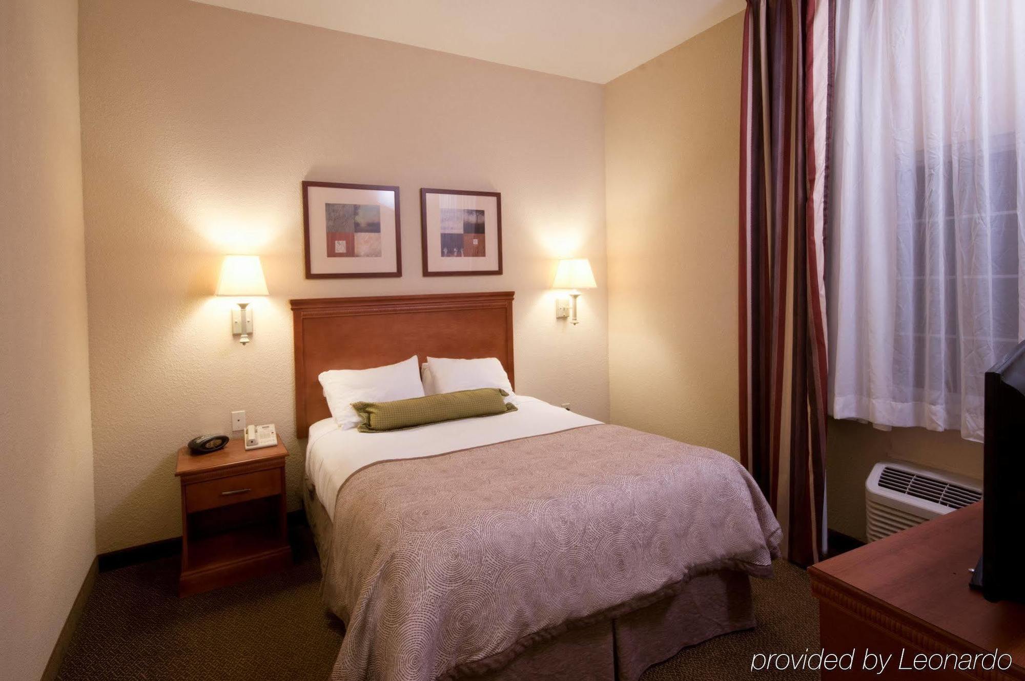 Candlewood Suites Alabaster By Ihg Экстерьер фото